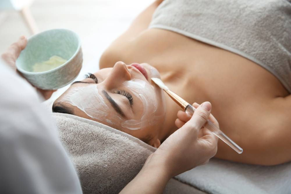 Soins visage près de Antibes